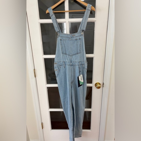 Levi's Other - Levi’s Premium Denim Bib Baggy Tapered Overalls - Size M - NWT